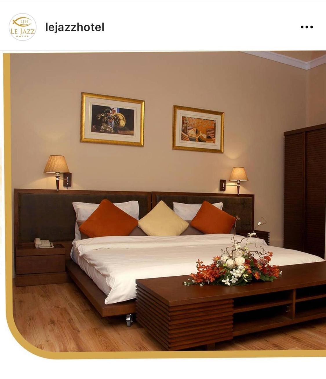 Le Jazz Hotel Kuwait City Exteriör bild